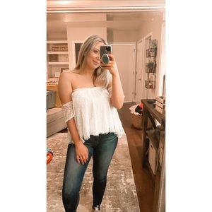 Buckle off the should white lace top